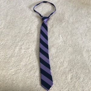 Boys pre tied tie